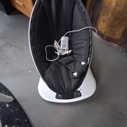 Baby Bouncer 4 Mom's