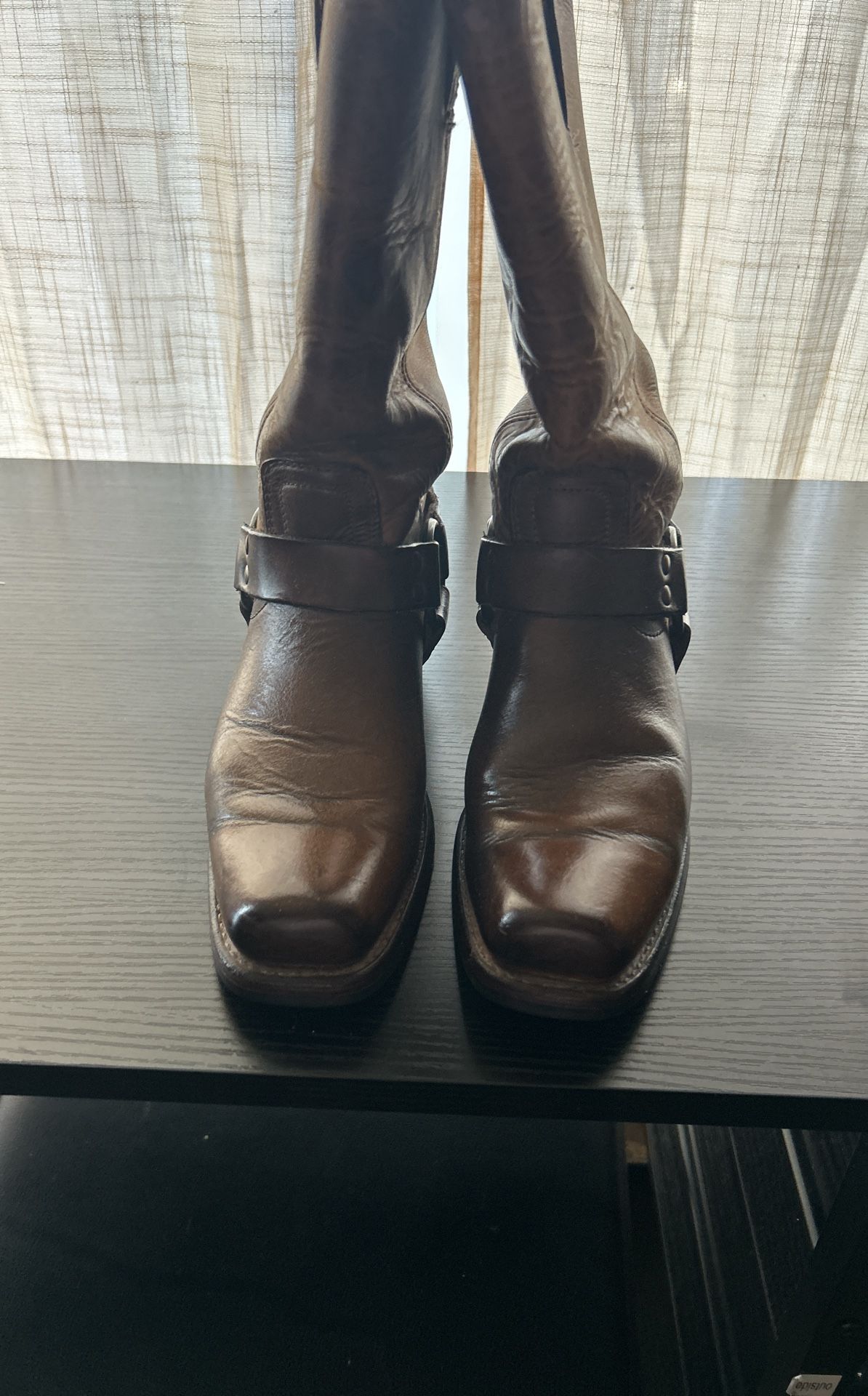 Woman’s Leather Boots