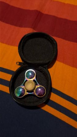 Fidget spinner