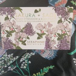 eyeshadow & blush palette