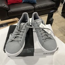 Tennis Shoes