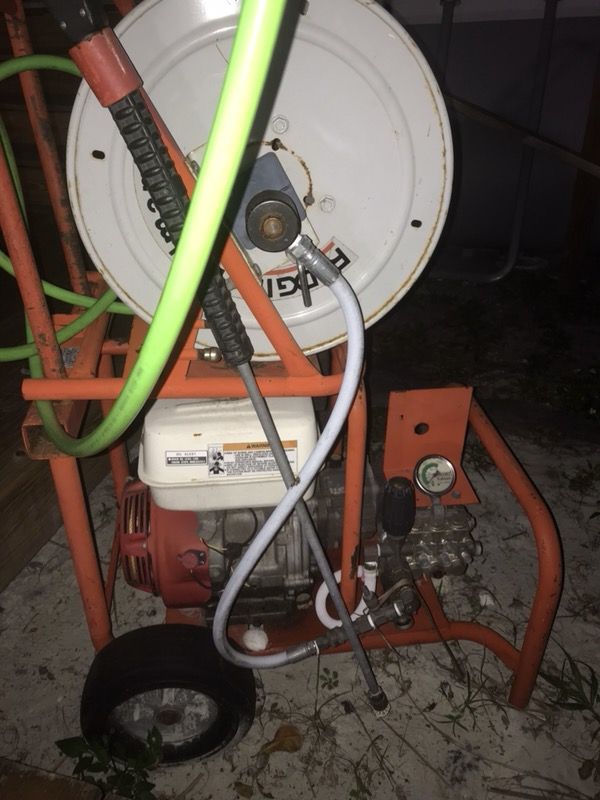 Rigid plumbing pipe cleaner and Jetter