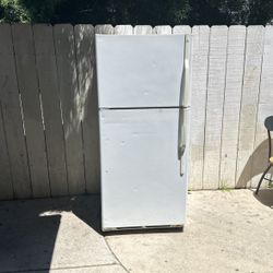 Refrigerator For Sale