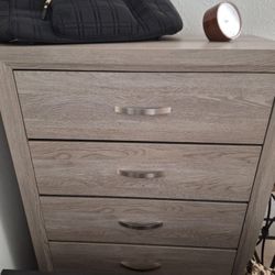 3 Piece Queen Bedroom Set