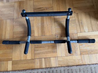 Iron Gym Pull-Up Bar