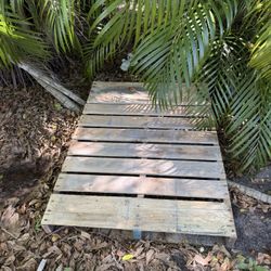 Free Pallets