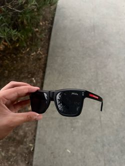 Black Prada Linea Rossa