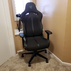 Gaming Chair   - Like New 