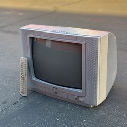 Akai CTD1390 13" Color Television DVD Combo Retro Gaming TV & Remote