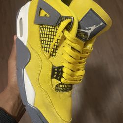 Jordan 4 