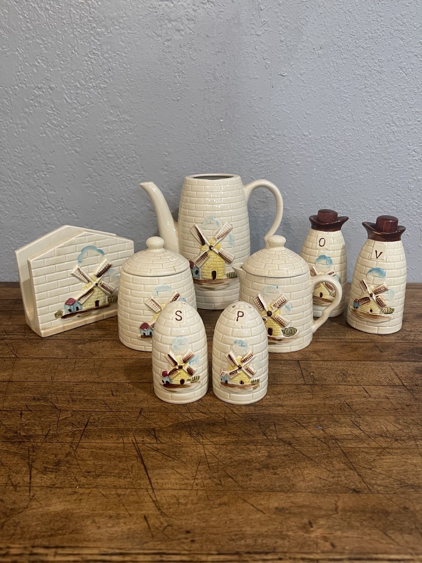 Vintage 1950 Kitchen Serving Set