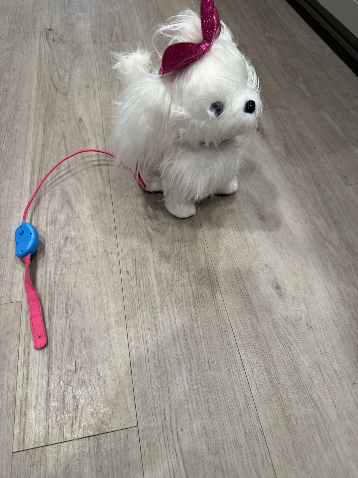 Pets Alive Lil' Paw Paw The Walking Puppy interactive electronic plush toy