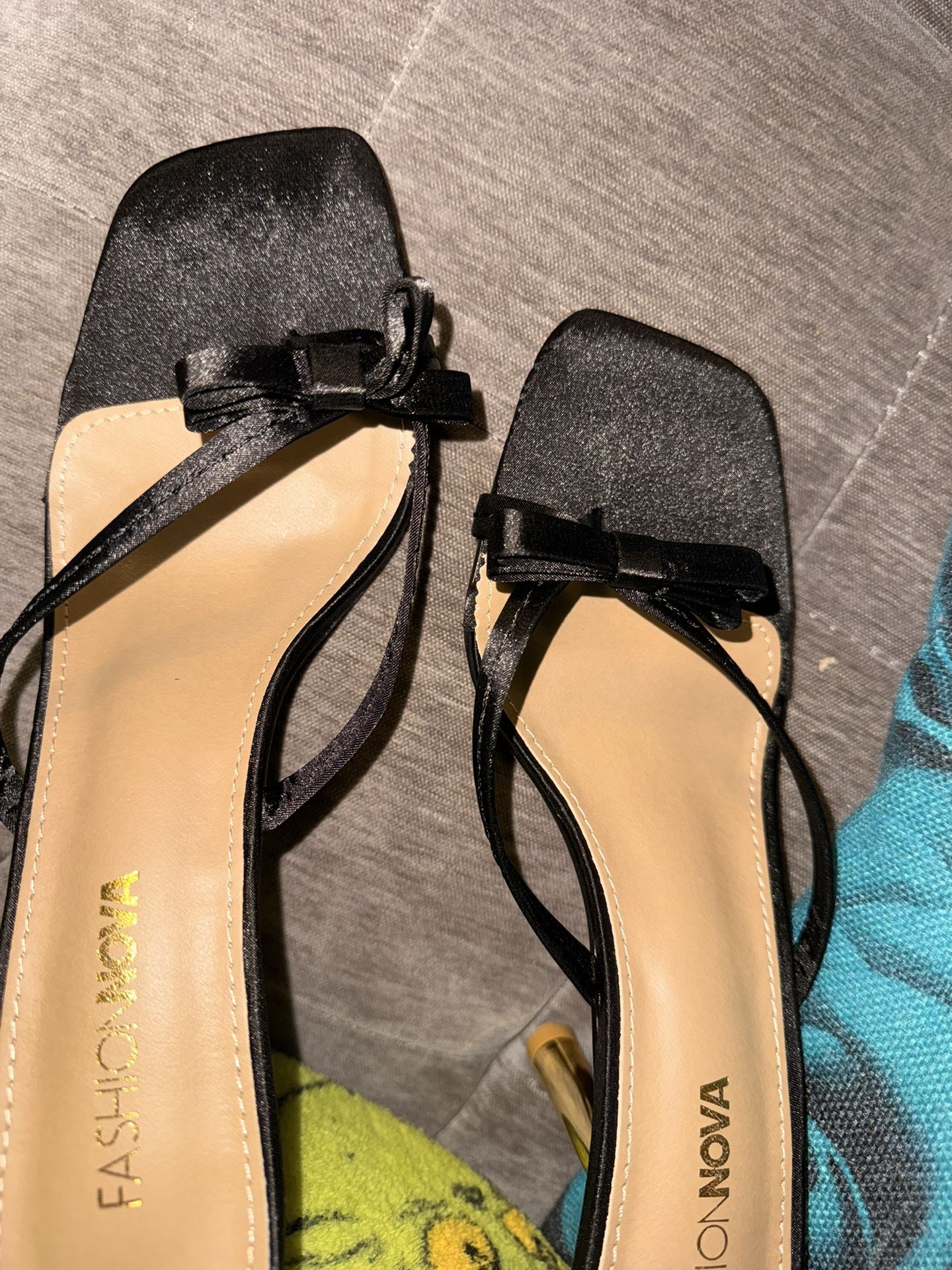 fashion nova heels size 9