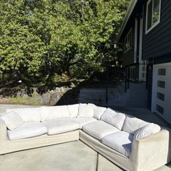 Rowe Sylvie Slipcover Sectional 