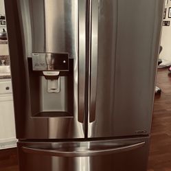 LG 26  cu. ft. French Door Smart Refrigerator with I