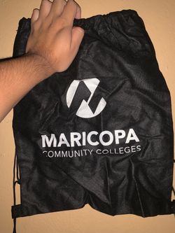 MARICOPA COMMUNITY COLLEGES black and white bag backpack draw string