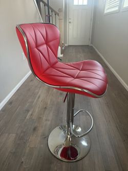 1 Swivel Bar Chair from smoke-free and pet-free area