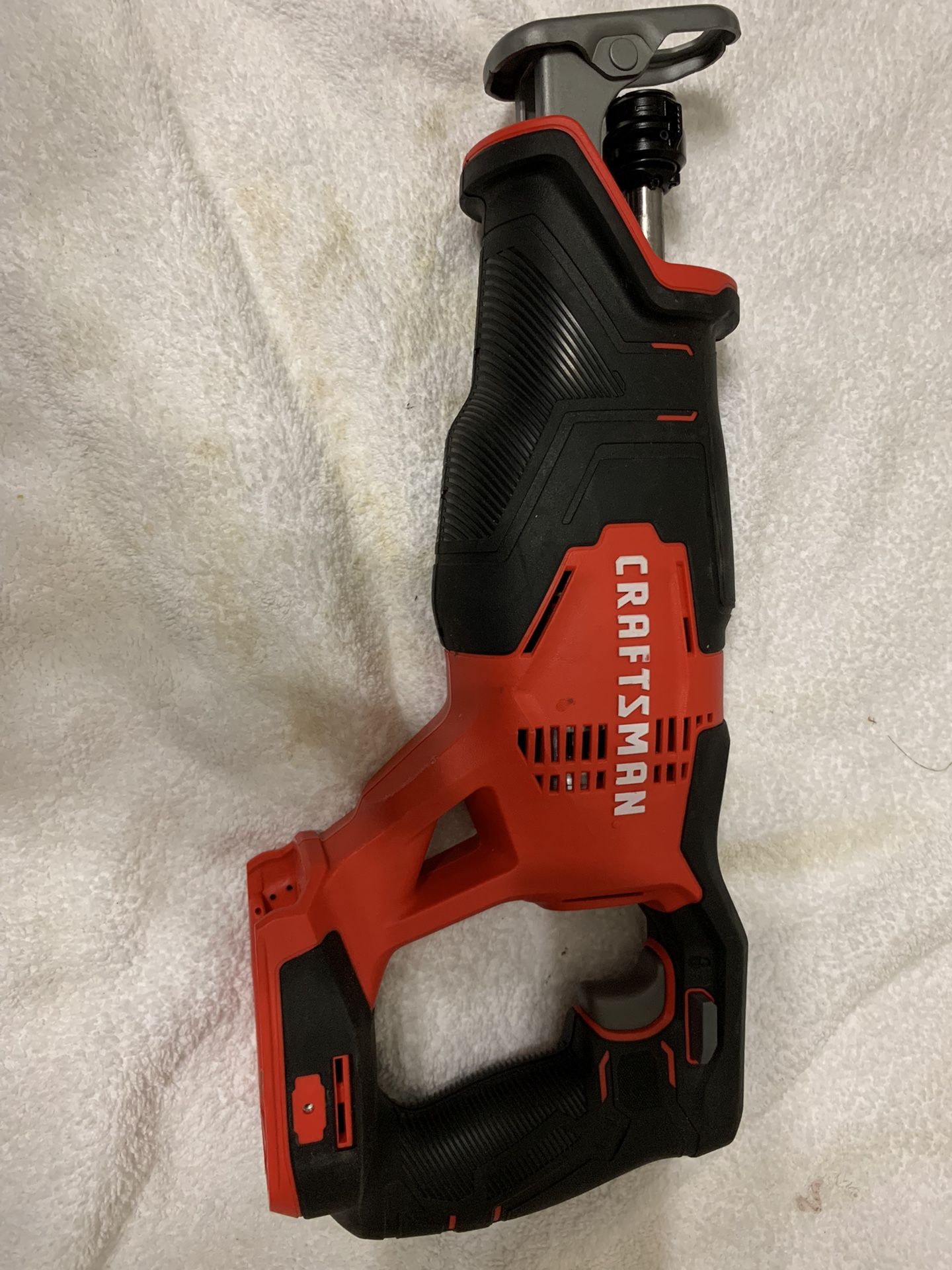 CRAFTSMAN V20 20-volt Max Variable Speed Cordless Reciprocating Saw (Bare Tool)