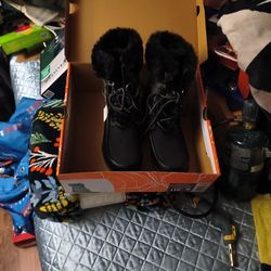 Ladies Boots