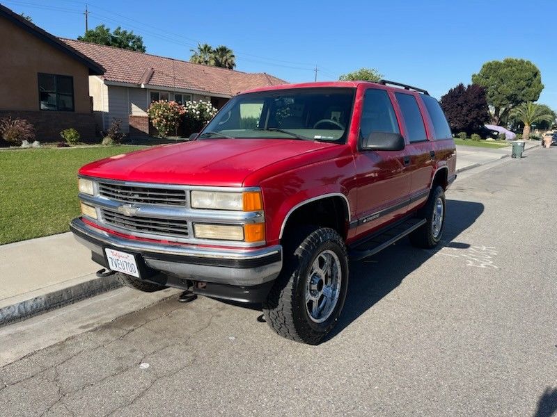 1999 Chevy Tahoe Z71 4x4 V8 5.7 automatic