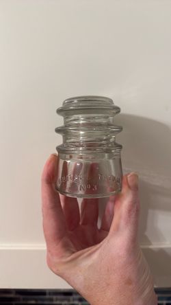Whitall Tatum Co. No. 3 clear glass insulator 22-48
