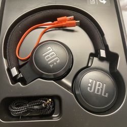 Jbl Live 460nc Wireless On Ear Noise Cancelling Headphones 