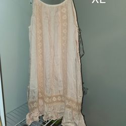 Women's Dress (XL)