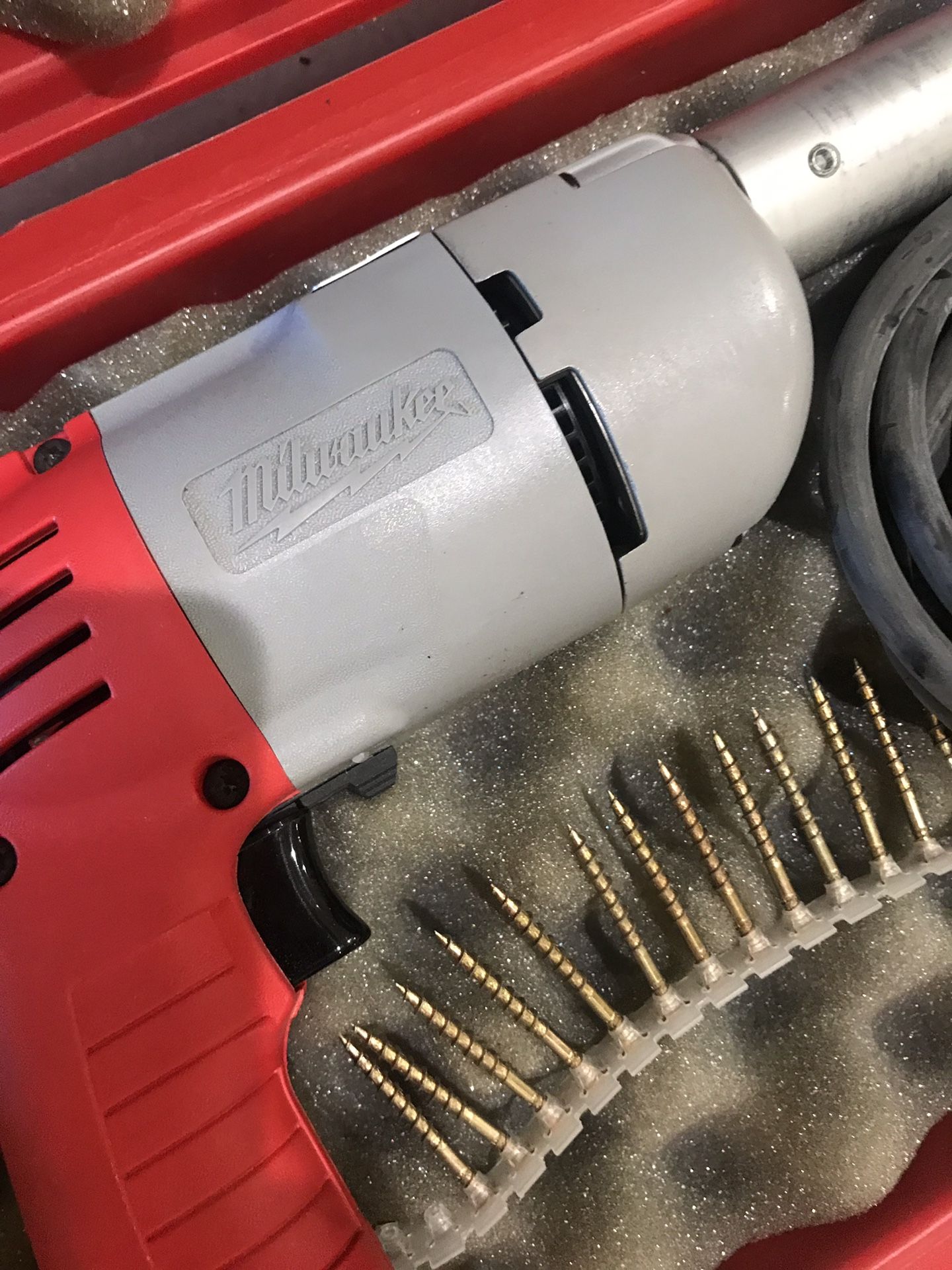 Milwaukee sharp fire screw driver