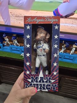 Max Muncy Bobble head