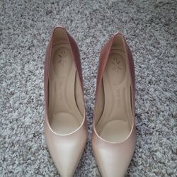 Nine West Pumps
