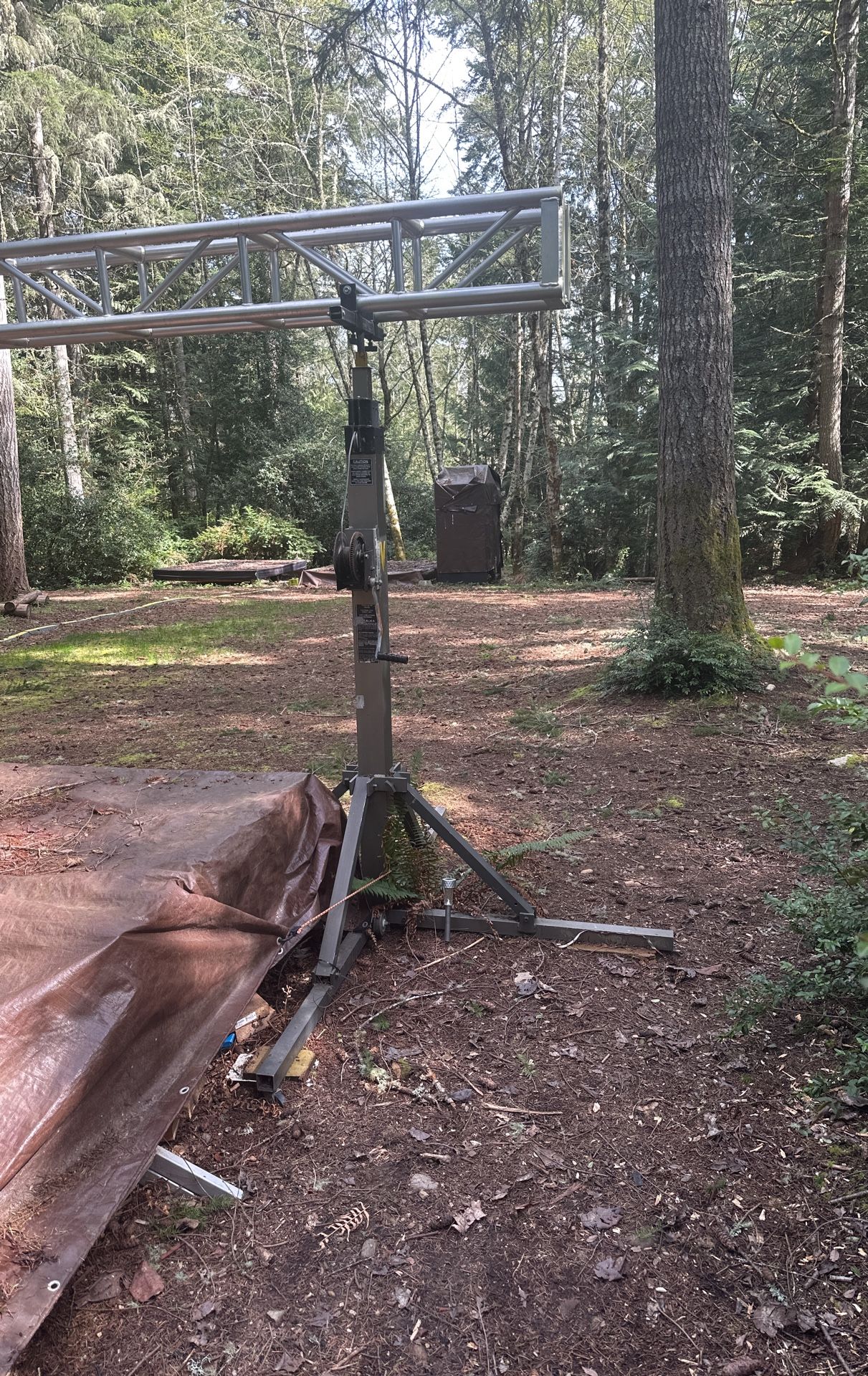 4 X 18 ‘ Crank Truss Stand, Holds 500 lbs