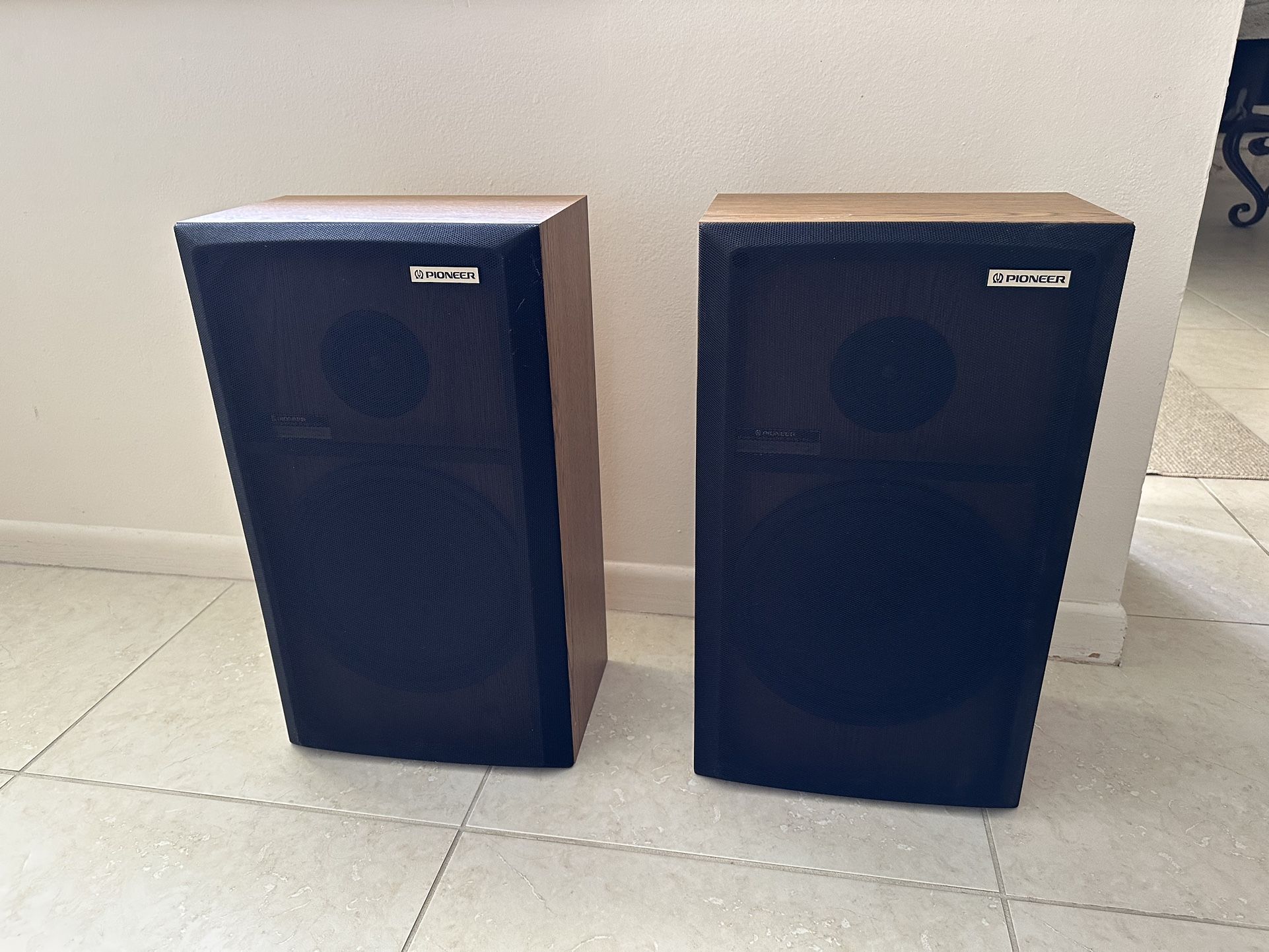 Pioneer CS-G104a Speakers
