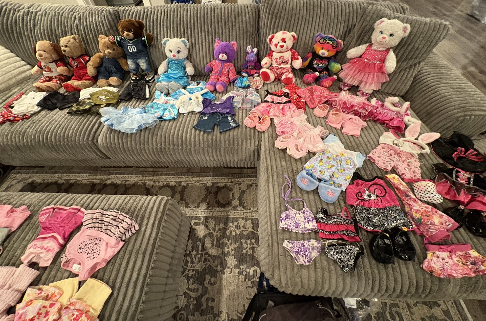 Build A Bear Collection And Clothes