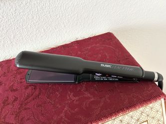 LIKE NEW! Rusk Engineering Heat Freak 1-1.5” Ceramic Hair Straightener Flat Iron