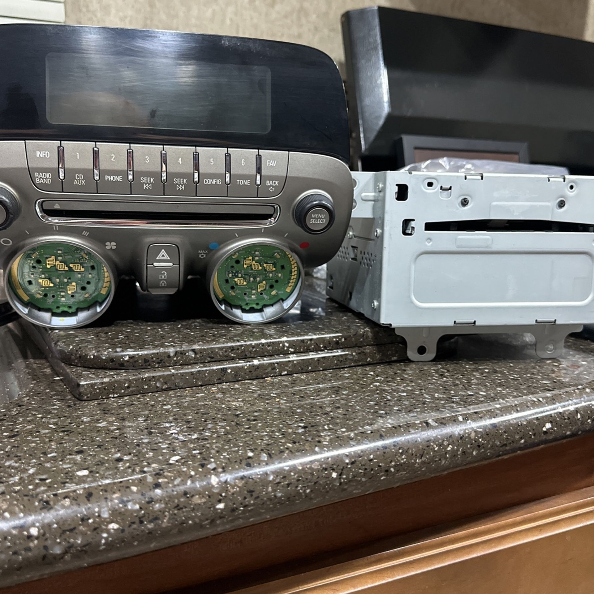 Gen 5 Camaro Stock Radio 