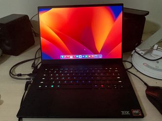Razer - Blade 14 - 14" Gaming Laptop - QHD + 240 Hz - AMD Ryzen 9 8945HS - NVIDIA GeForce RTX 4070