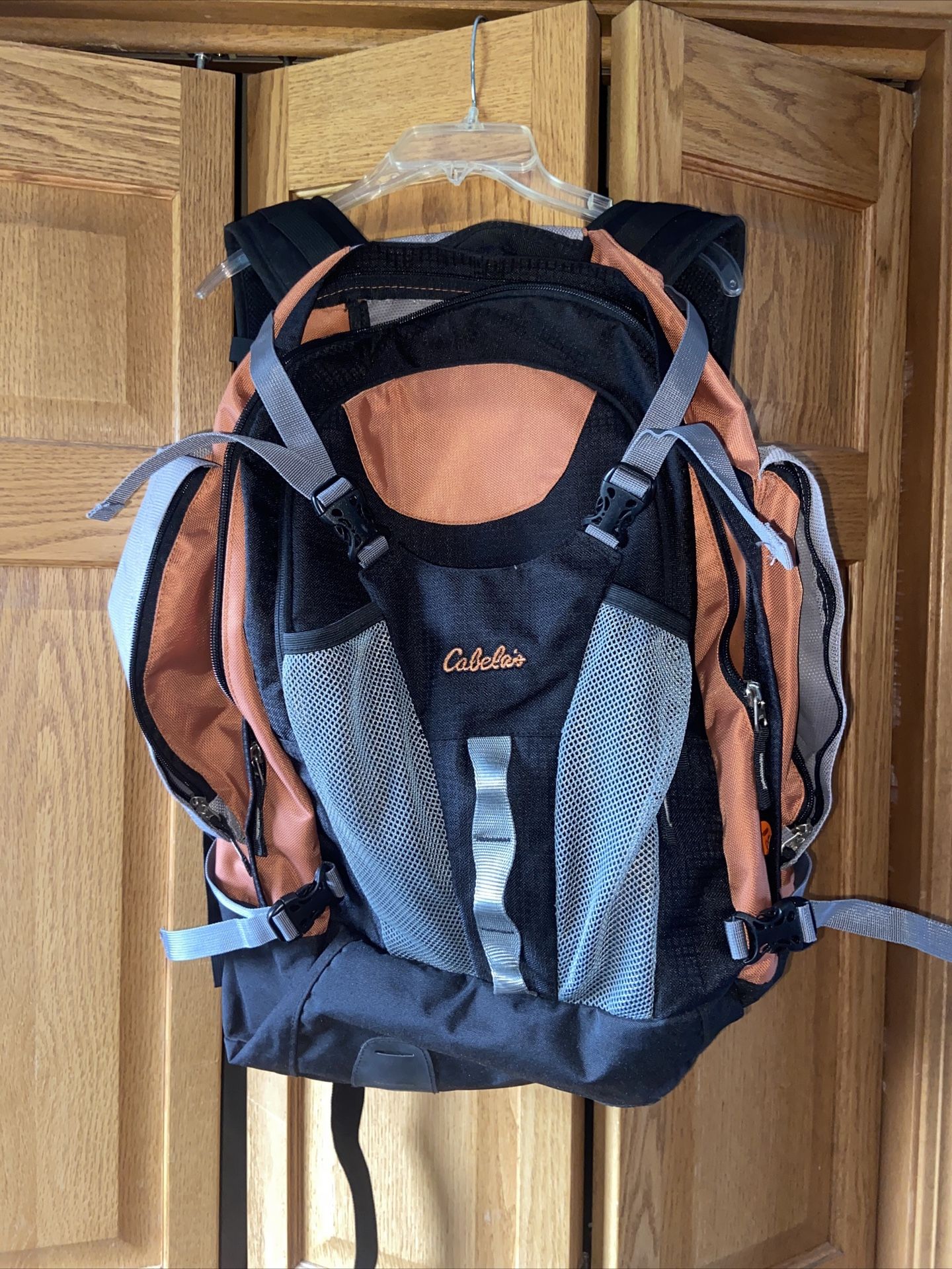 Cabelas Hiking Frame Backpack CB26156 Burnt Orange Black Gray