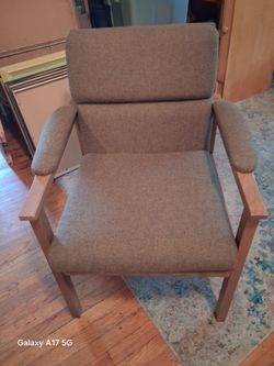 Arm chair walnut wood beautiful condition