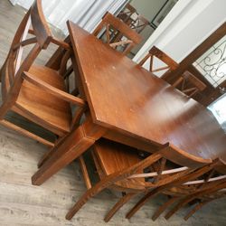 Extension Dining Table W/ 2 Leaves & 8 Chairs