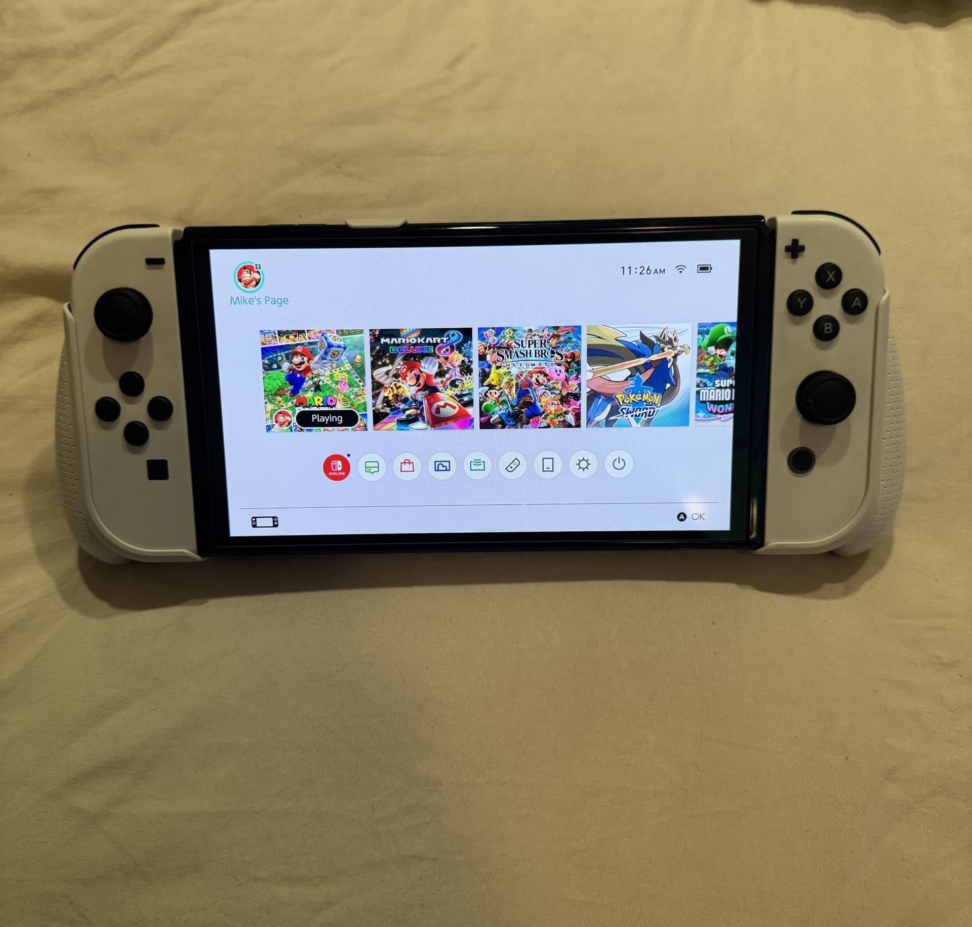 Nintendo Switch OLED - Excellent Condition with Original Box and Extras!
