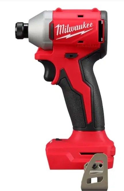 Milwaukee
M18 18V 1/4" Impact Driver
