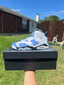 Jordan 6 UNC size 6