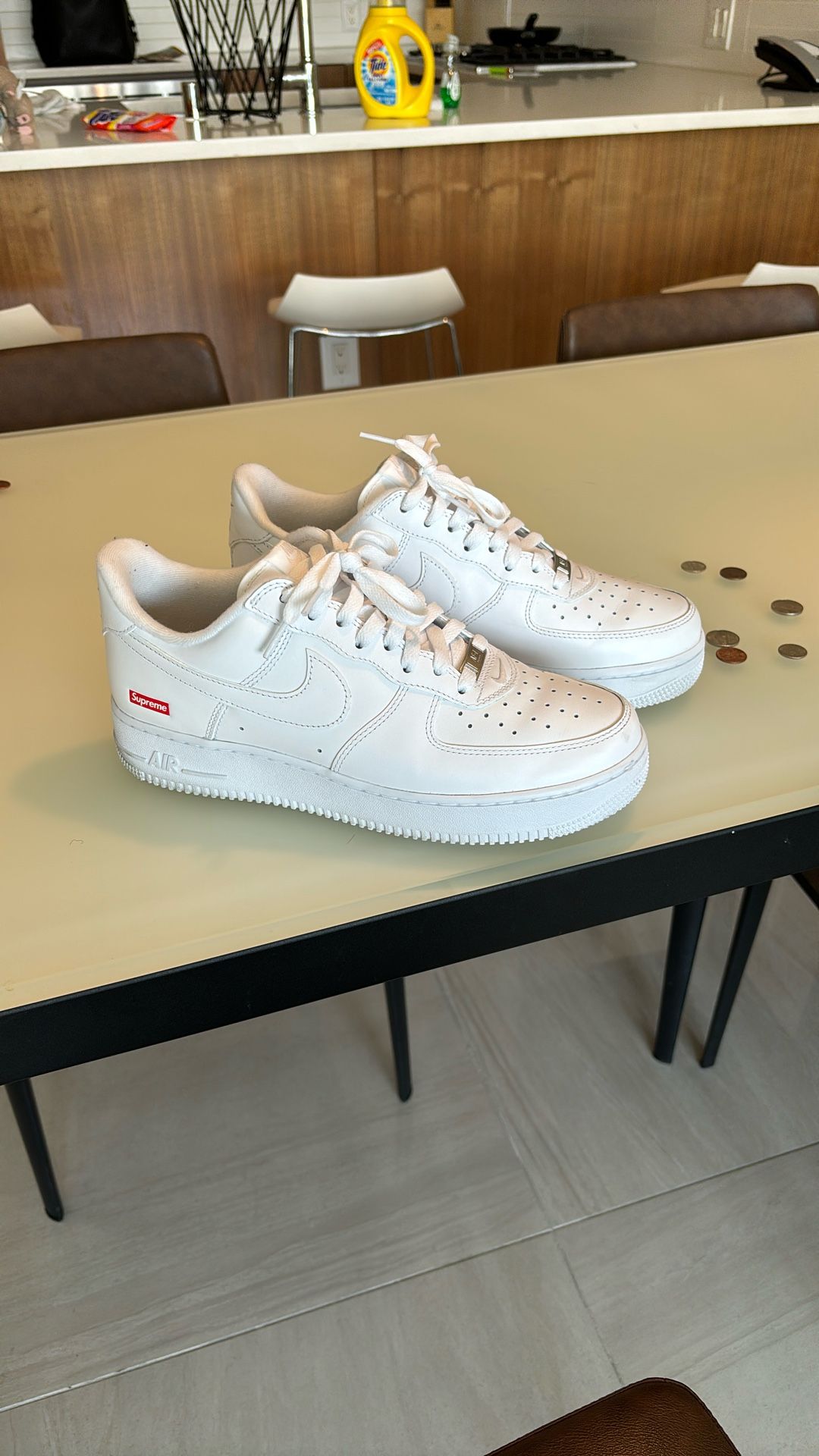 Supreme 1s