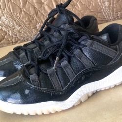 KIDS AIR JORDAN 11 RETRO LOW 72-10 
