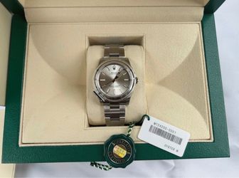 NEW 2021 Rolex 34mm Oyster Perpetual 124200