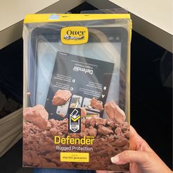 Black Otter box iPad defender Case