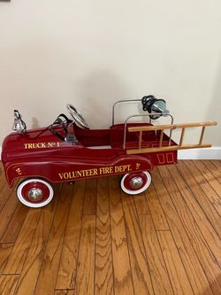 Carro para niños de pedales ,Truck 1 volunteer fire dept, toy