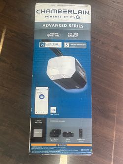 Chamberlain B3010 1/2 HP Smart Belt Drive Garage Door Opener with Battery Backup