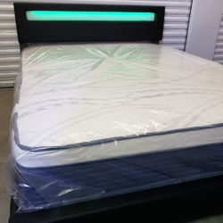NEW Queen-Size PILLOW TOP MATTRESS and BOX SPRING. Bed frame not included 👍