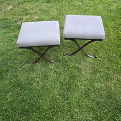 Set Of Two Ottomans Grey Fabric Solid Metal Base (Heavy)
